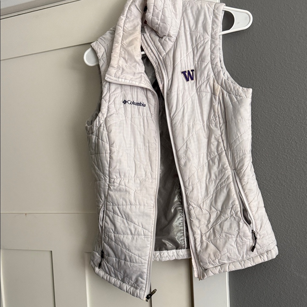 Columbia white UW Vest